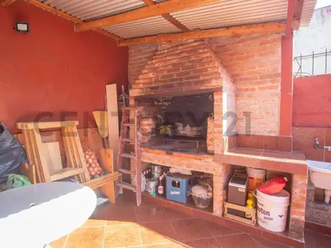 Mariquita Sanchez de Thompson 2200, Piso 0