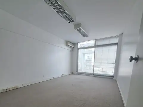 Oficina Monoambiente con 3 baños