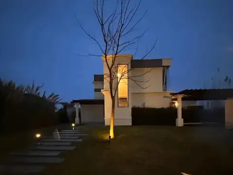 Casa  en Venta en San Sebastian - AREA 9, San Sebastian, Escobar