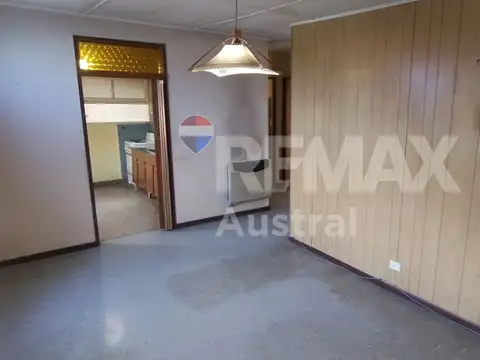 Casa 7 ambientes con 1 baño
