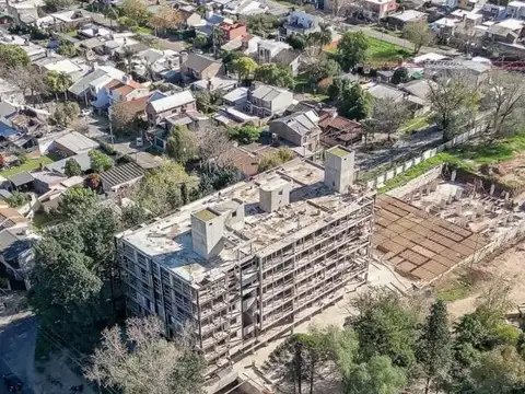 VENTA Departamento 3 Dormitorios con Cochera en Fisherton