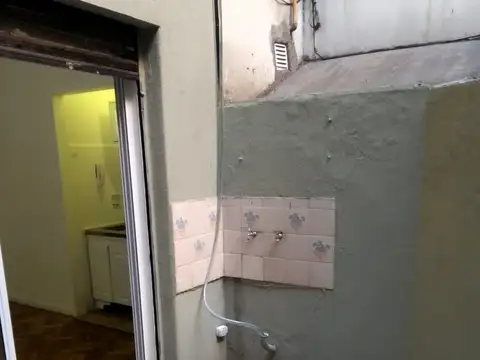 VENTA MONOAMBIENTE CON PATIO LAS CAÑITAS