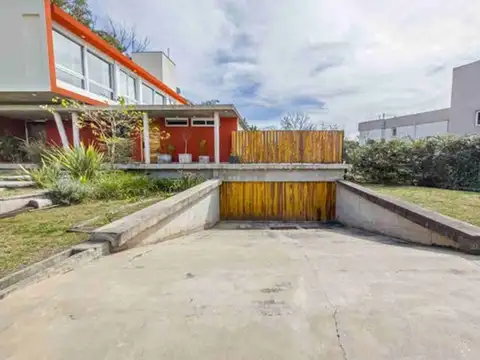 Avenida República de China 3000