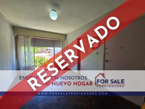 Departamento Tipo PH 3 Ambientes Al Frente con Balcón – Ideal Para Reciclar