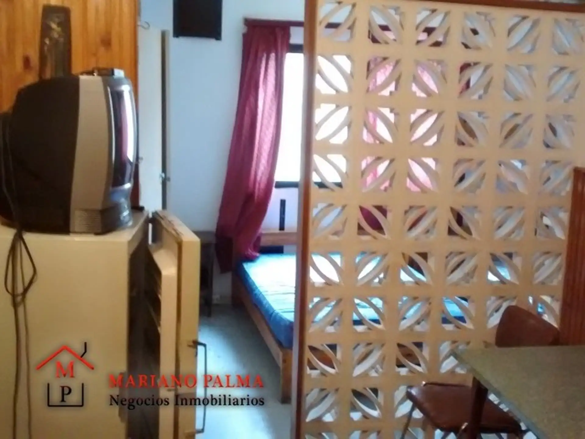 Departamento de 1 amb al c/frente. Para reciclar