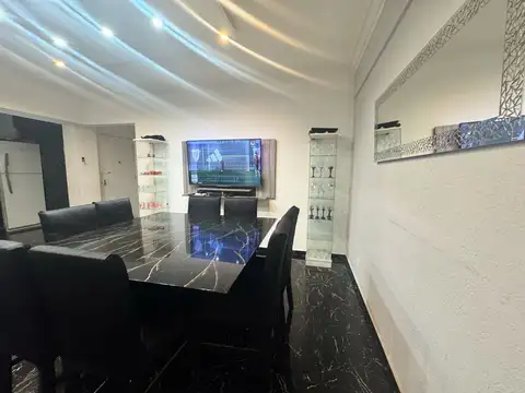 VENTA PH 4 AMBIENTES FLORESTA REFACCIONADO