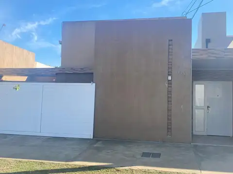 Departamento en Barrio La Cañada