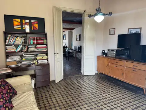 Casona antigua a Reciclar - Corazon de Villa Belgrano - Excelente terreno