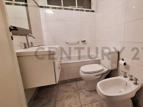 Venta Semipiso 5 Ambientes con Dependencia, 2 Baños + Baño de Servicio - Apto crédito - Almagro