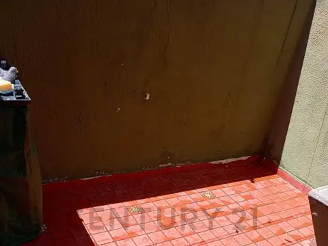 Casa 2 ambientes con 1 baño
