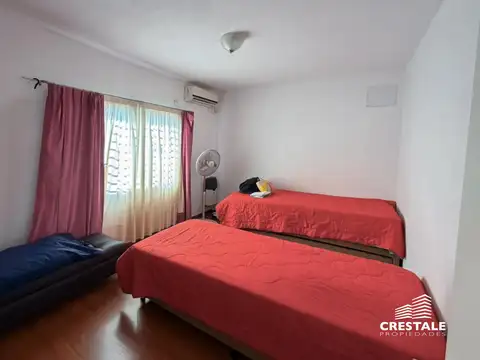 Casa 2 ambientes con 2 baños