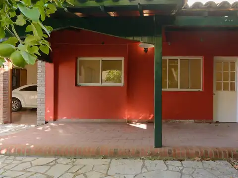 Depto Tipo Casa en Venta en La Lucila, USD 320.000
