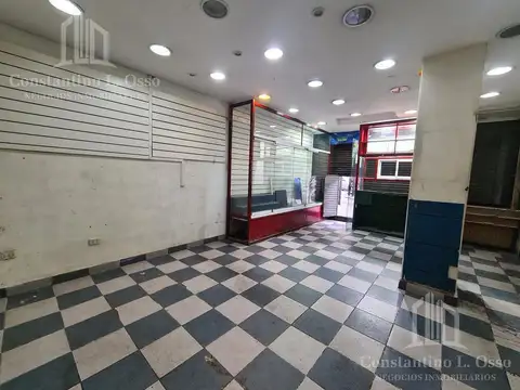 Local con sotano - A metros de plaza Miserere - AV. Rivadavia - Once