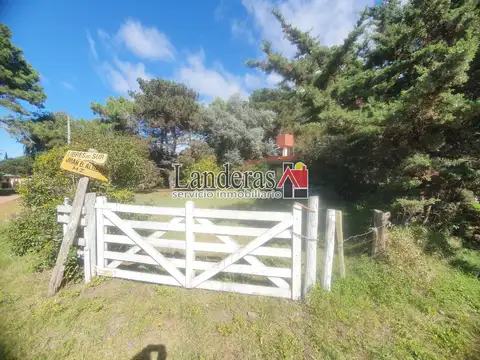 Lote Arbolado en Esquina