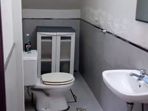 Casa 7 ambientes con 4 baños