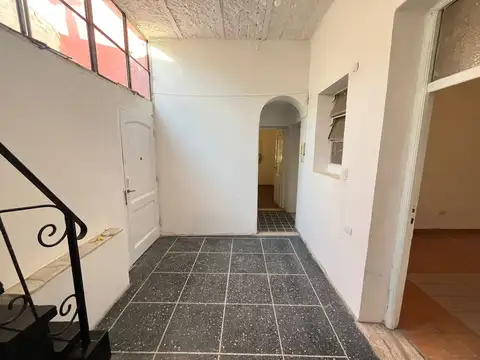 Depto Tipo Casa en Alquiler de 4 ambientes