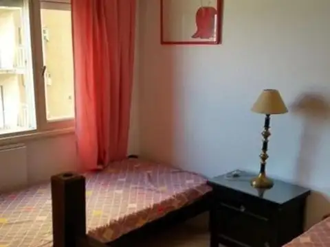 Excelente Departamento De 3 Ambientes Con Dependencia Y Vist