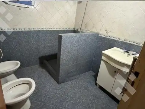 Casa 2 ambientes con 1 baño