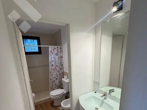 VENTA CASA AMOBLADA 2 DORMITORIOS LA PENINSULA LAGO MARI MENUCO