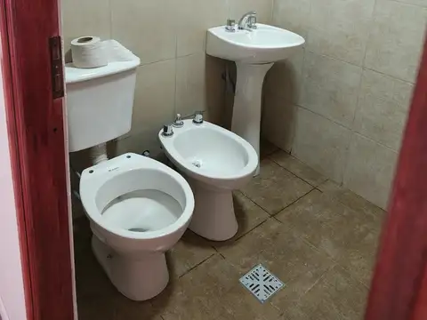 Casa en Alquiler con 1 cochera