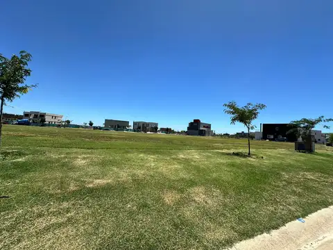 Terreno en Venta 22  mts Frente