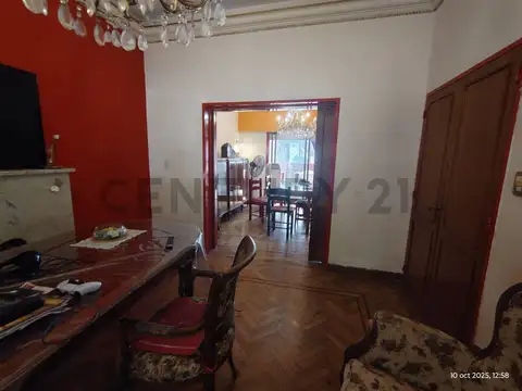 Casa 6 ambientes con 3 baños