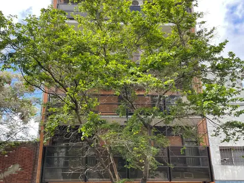 COCHERA FIJA CUBIERTA EN VILLA CRESPO MALABIA AL 800