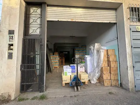 GALPON DE 147 m² EN ALQUILER EN LANUS