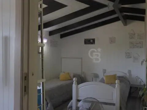 Casa 6 ambientes con 3 baños