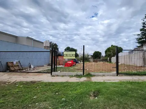 TERRENO CENTRICO 600 M2  CON CASA Y GARAGE USO COMERCIAL