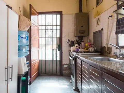 Casa en Alquiler con 3 cocheras