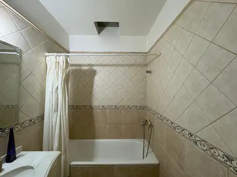Depto Tipo Casa en Venta 52 años
