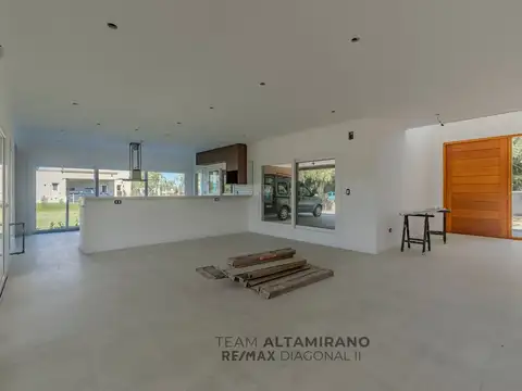 CASA EN VENTA EN HARAS DEL SUR 2