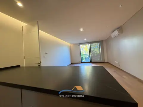 Departamento en Alquiler en Cerro De Las Rosas, USD 2.000