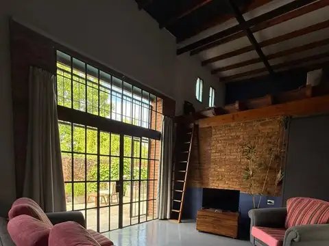 EXCELENTE PROPIEDAD MULTIFUNCIONAL/PERMUTA