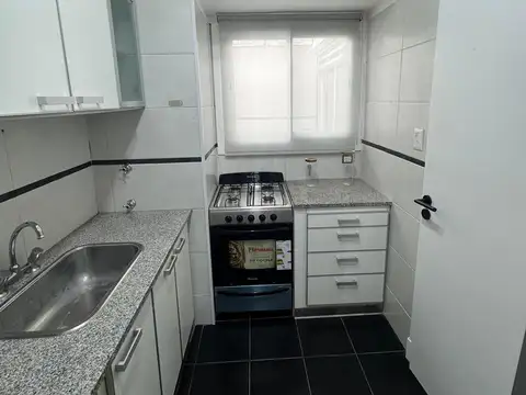 Departamento en Venta en Plaza Colon, USD 135.000