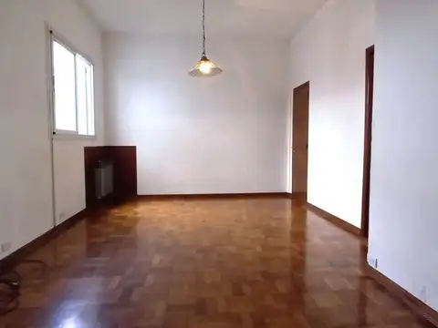 ALMAGRO / 3 AMBIENTES / EDIFICIO DE ESTILO REFACCIONADO A NUEVO!