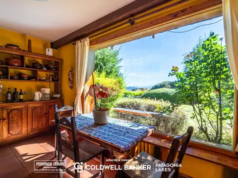 Casa en Venta con 2 cocheras