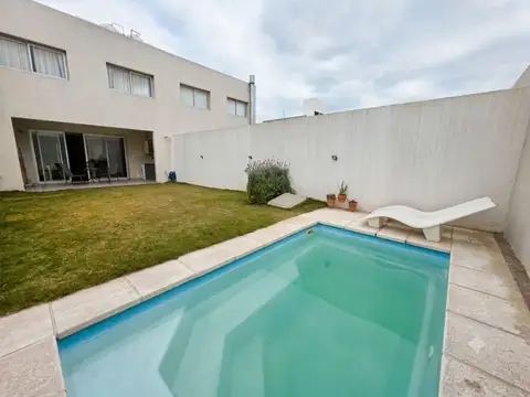 Lote 19 Mza 100