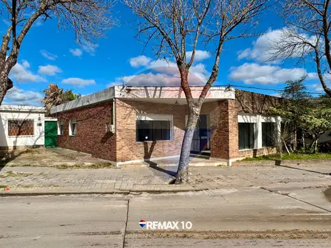 Casa céntrica 3 dormitorios y garaje 