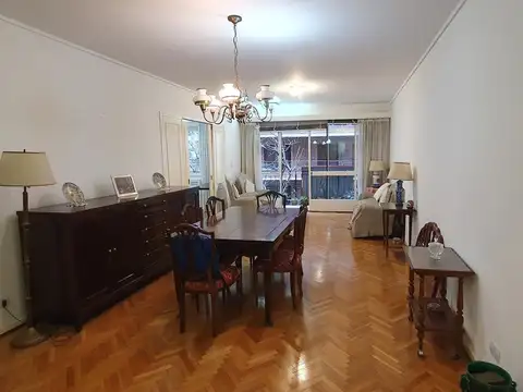 SEMIPISO EN VENTA EN RECOLETA CON BALCON 5 AMBIENTES C/ DEPENDENCIA