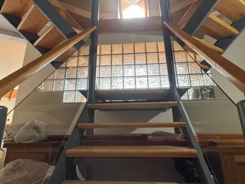 Casa 5 ambientes con 4 baños