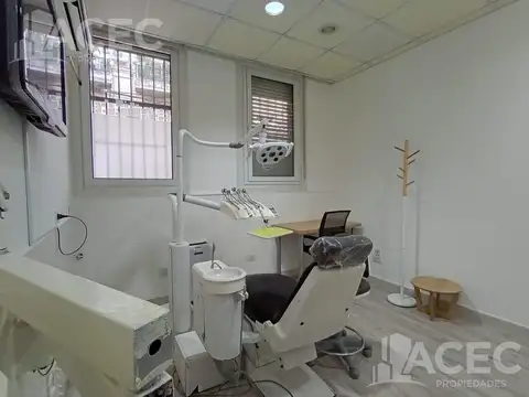 Tucumán  al 1500 - Planta Baja - Dpto A - Uso Profesional