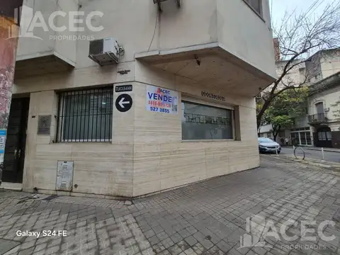 Venta Oficina en esquina uso profesional/consultorios - zona Centro