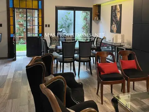 Casa en Venta en Temperley, USD 392.000