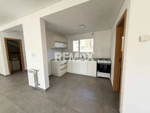 Depto Tipo Casa en Alquiler en Neuquén, $ 3.000.000