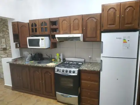 Casa 4 ambientes con 1 baño
