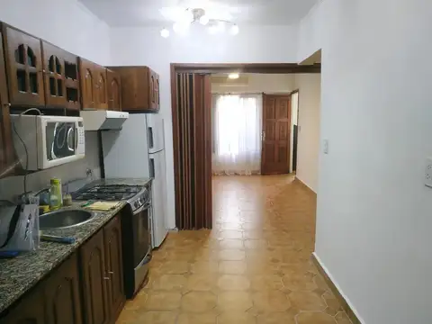Casa en Alquiler con 1 cochera