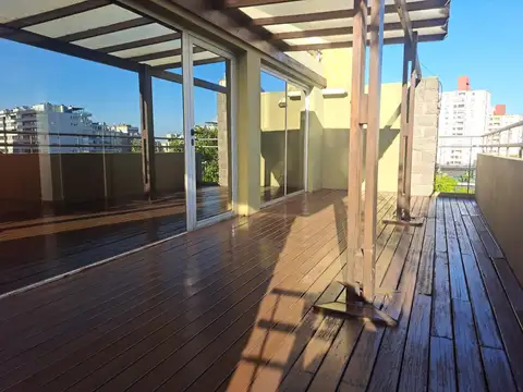 Departamento en Alquiler con 1 cocheras
