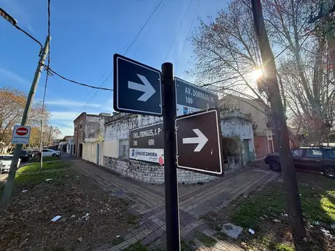 VENTA CASA TEMPERLEY 4 AMB.COCHERA Y FONDO LIBRE, APTA CRÉD.